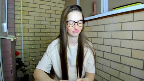 Christina online show from June 3, 8:36 pm