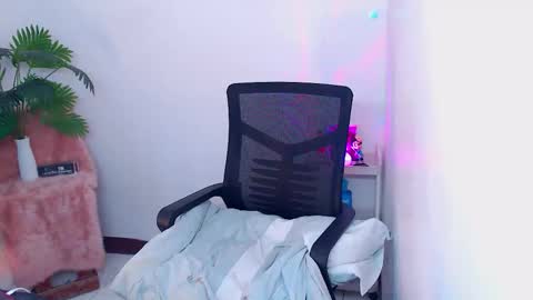 sweet_candyxz online show from September 11, 2:39 pm