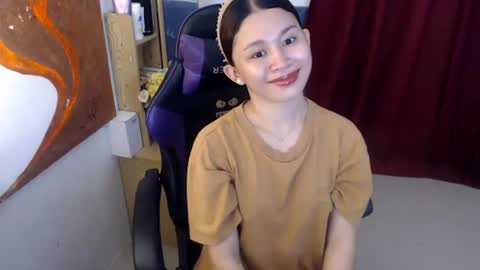 sweet_cassyxx online show from June 21, 1:37 pm