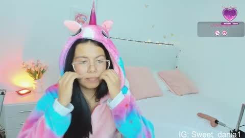 sweet_dania_ online show from September 21, 9:52 am