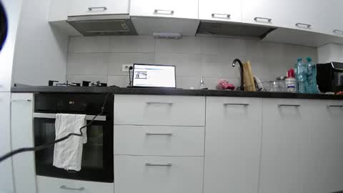           online show from December 4, 7:43 am