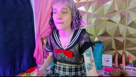 Snapshot of sweet_emmili chatting on January 3, 12:08 pm emmili online show from January 3, 12:08 pm