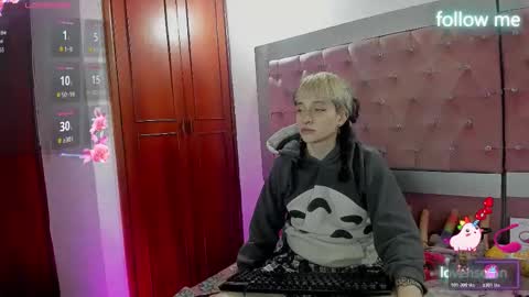  emmili  online show from January 14, 12:21 pm