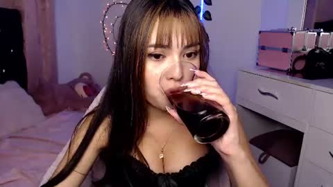Hannah online show from July 14, 3:00 am