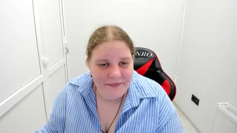 Karla online show from June 11, 1:41 pm