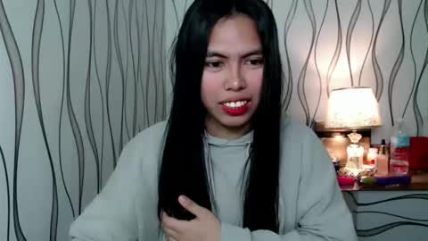 sweet_kyline69 online show from October 20, 5:32 am