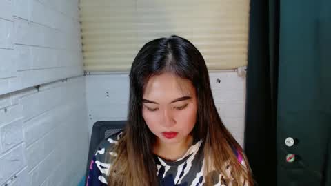 Snapshot of sweet_laika chatting on January 9, 2:11 am LAIKA online show from January 9, 2:11 am