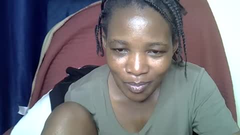 sweet_lessly online show from February 10, 1:03 pm