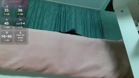 sweet_lilbunny online show from June 2, 5:03 pm