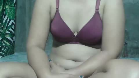 sweet_lily0613 online show from February 23, 8:07 pm