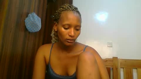 Linda online show from March 27, 5:24 pm