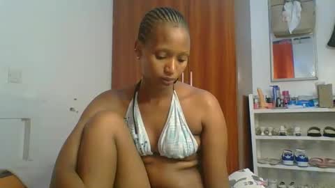 Linda online show from April 15, 2:45 am