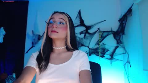 Penny  online show from October 20, 11:52 pm