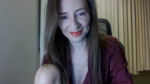 sweet_poeme online show from June 21, 1:37 pm