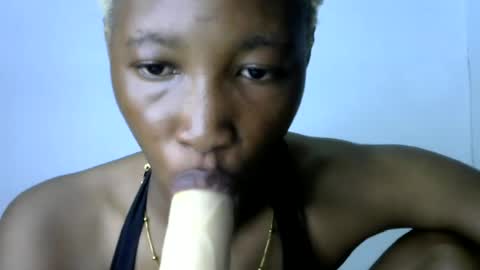 sweet girl online show from June 12, 9:01 pm