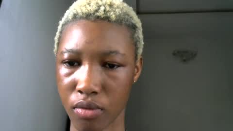 sweet girl online show from July 10, 7:53 am