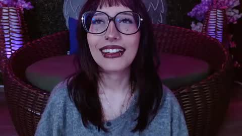 Roxanee online show from July 17, 9:40 pm