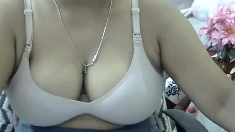 sweet_shivani online show from July 5, 11:38 am