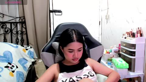 Leah online show from May 30, 6:48 pm