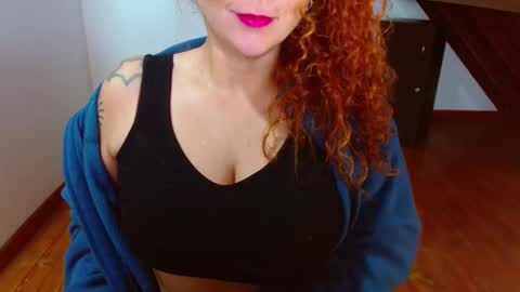 Snapshot of sweet_tammyy chatting on February 6, 12:04 pm tammy IG stammy 36 online show from February 6, 12:04 pm