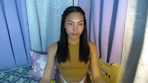 Snapshot of sweet_trishaxx chatting on October 1, 10:48 pm Trisha online show from October 1, 10:48 pm