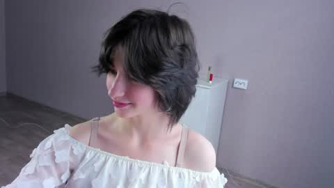 Carolina Lu online show from June 22, 3:11 am