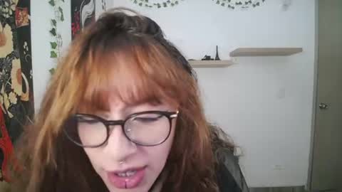 sweet_venus4 online show from July 29, 4:40 pm