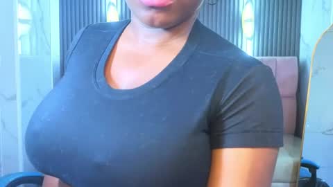 sweet_venus_b online show from July 11, 9:26 pm