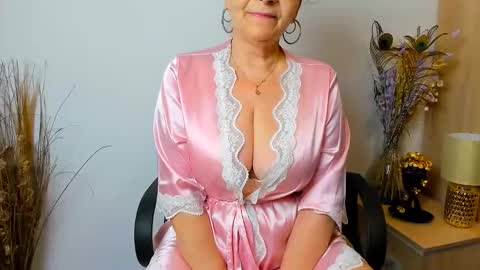 Viorica online show from April 3, 2:42 am