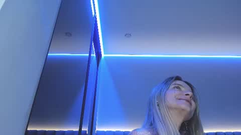 sweetbabyxx2021 online show from June 25, 5:07 am
