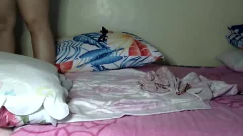 sweetbeverly4u online show from February 20, 6:19 am