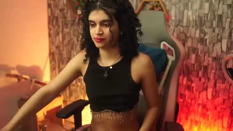 Salom independent model online show from July 24, 4:10 am