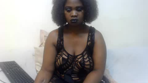 queen online show from July 28, 8:01 pm