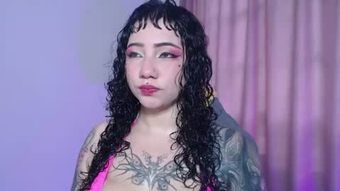       Independent model online show from June 13, 7:11 pm