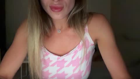sweetczika online show from July 7, 11:07 pm