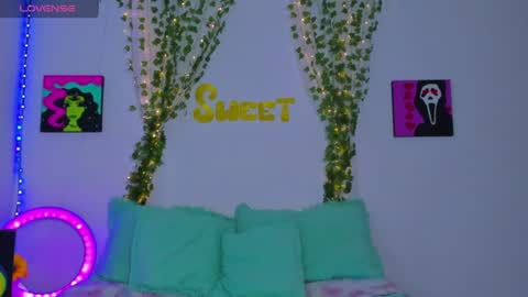 Sweet  online show from July 22, 5:41 am