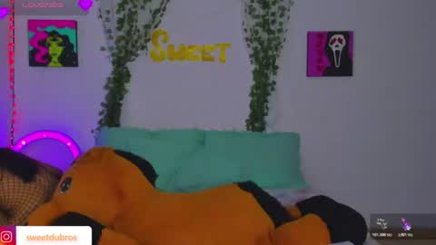 Sweet  online show from July 30, 5:19 am
