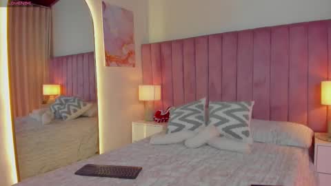 Dulce online show from November 27, 11:57 am