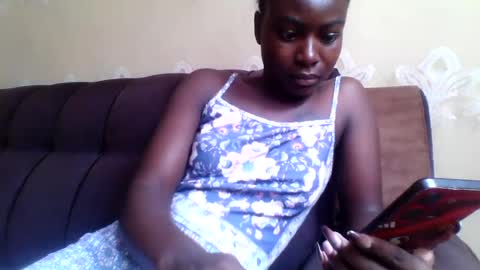 sweetgurl05 online show from July 15, 8:30 am