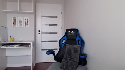 Emma  online show from January 10, 10:09 am