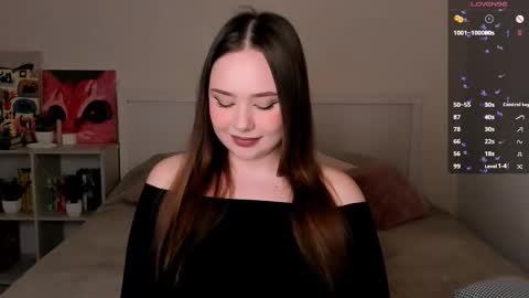 Hannah online show from February 22, 3:24 pm