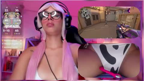 Snapshot of sweetie_cloe chatting on October 18, 1:08 am sweetie_cloe online show from October 18, 1:08 am