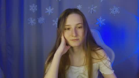 Annie online show from December 14, 9:13 pm