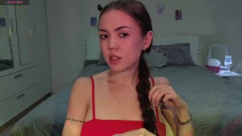 sweetieee_kira online show from June 20, 3:32 am