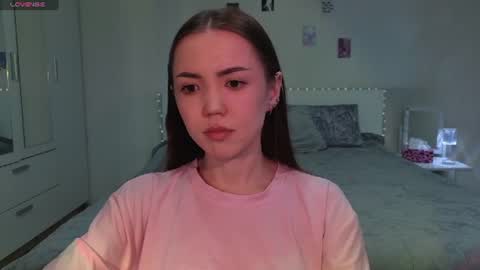 sweetieee_kira online show from June 16, 5:52 am