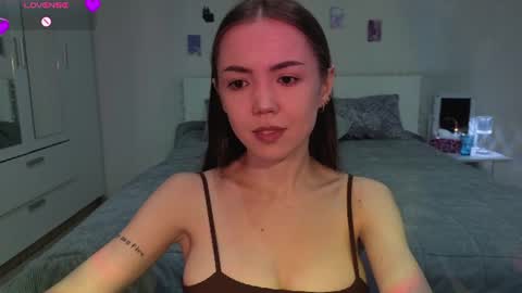 sweetieee_kira online show from July 24, 8:01 am