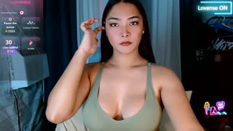 sweetiefox1 online show from July 21, 1:17 am