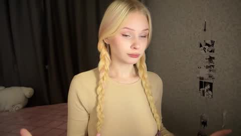 sweetie Lisa3 online show from January 4, 4:12 am