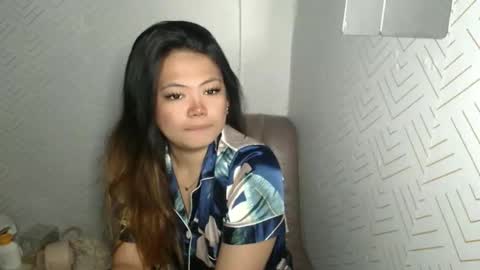 NICOLE online show from June 9, 12:43 am