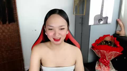 Sienna Lux online show from July 10, 7:09 am